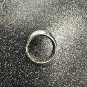 Tiffany & Co Knife Edge Ring